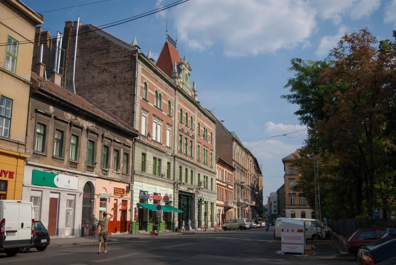 Economy Rooms And Apartments, Budapest